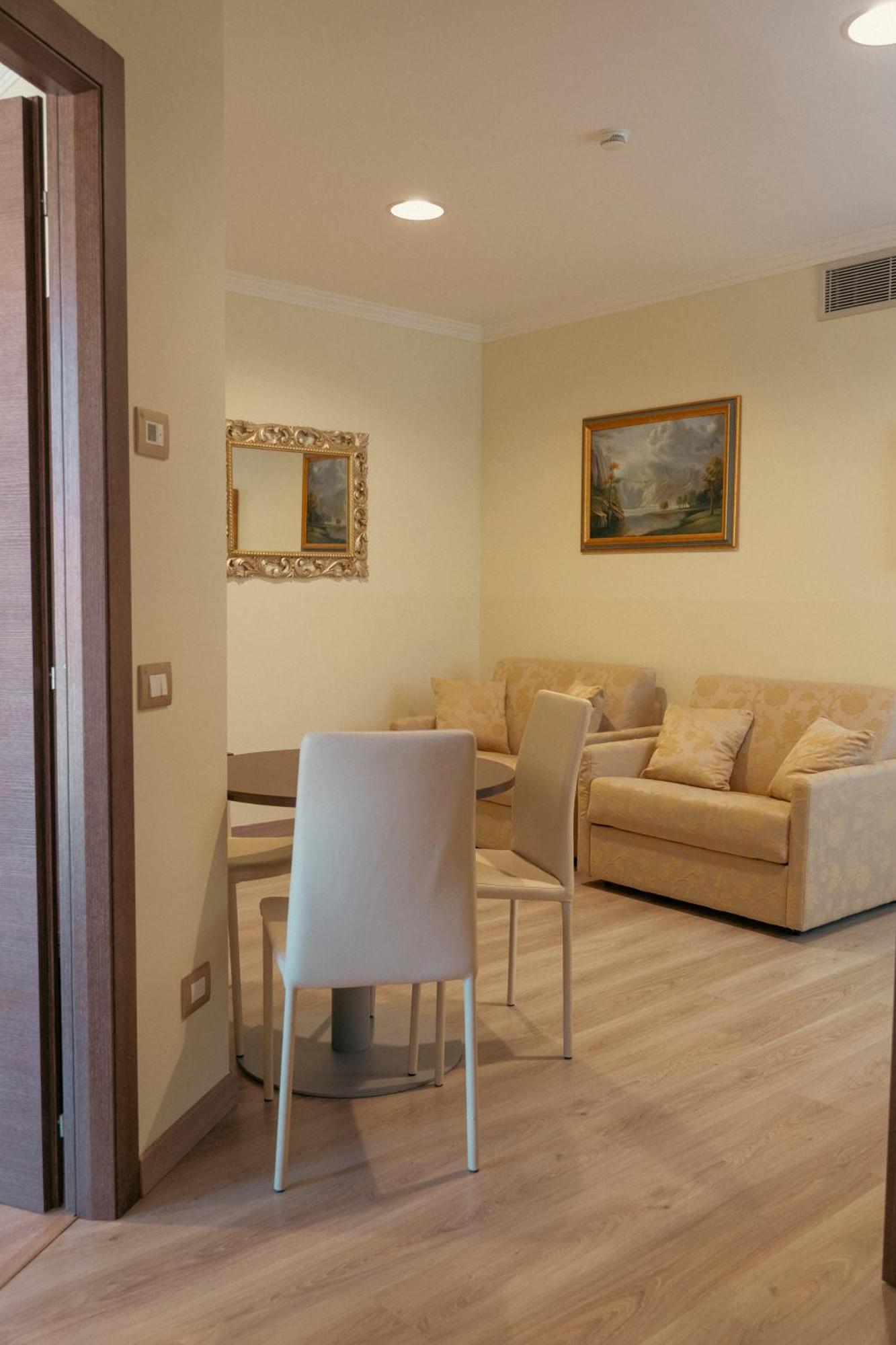 Hotel Rosa Μπαβένο Εξωτερικό φωτογραφία