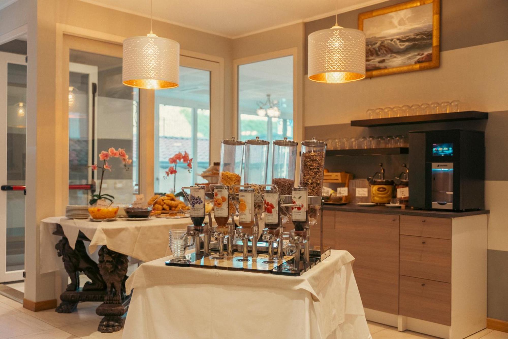 Hotel Rosa Μπαβένο Εξωτερικό φωτογραφία