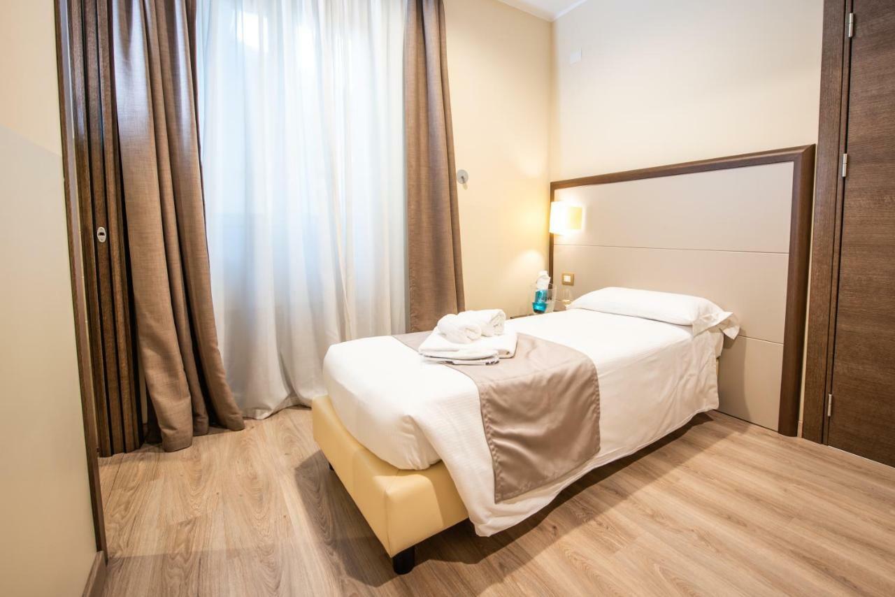 Hotel Rosa Μπαβένο Δωμάτιο φωτογραφία